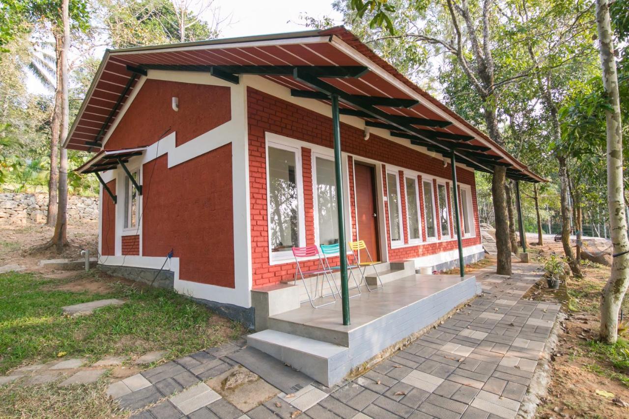 Rockville Hotel Sultan Bathery Exterior photo
