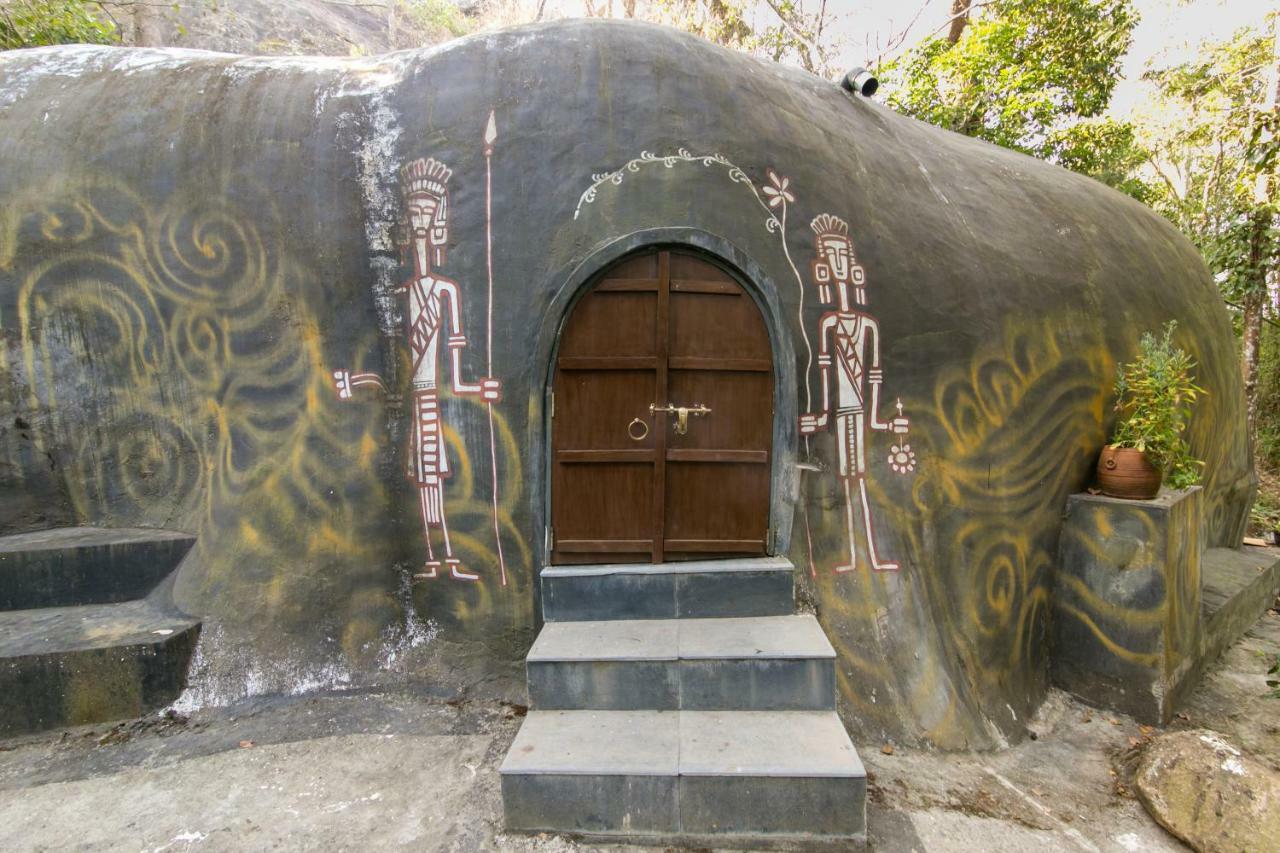 Rockville Hotel Sultan Bathery Exterior photo